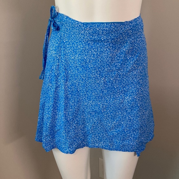SHEIN Dresses & Skirts - DITSY Floral Mini Skirt